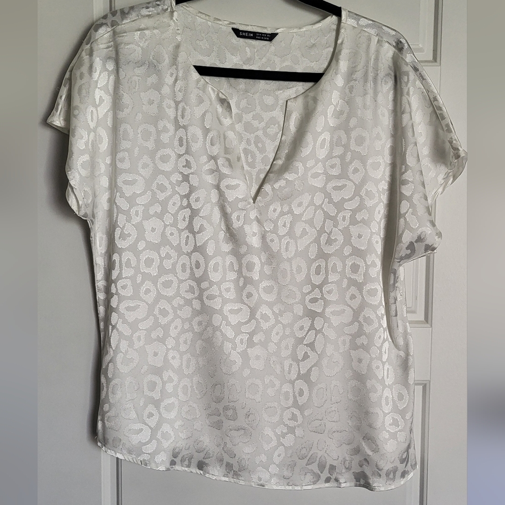 SHEIN White Textured Blouse